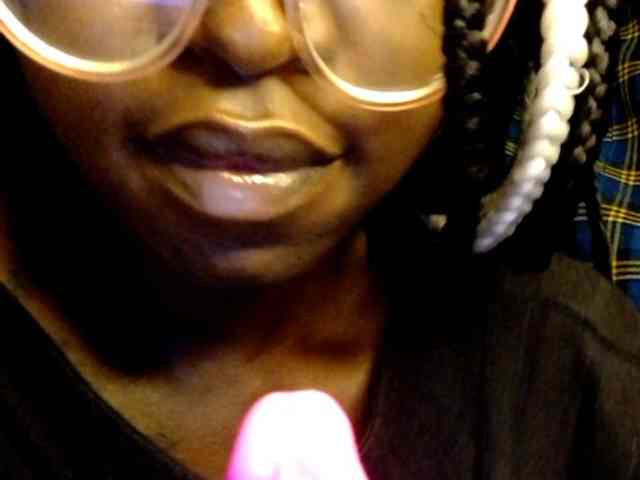 TipQueen webcam
