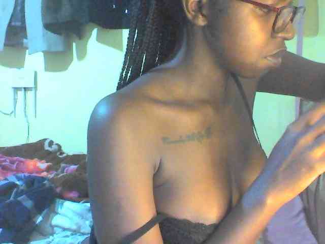 TipQueen webcam
