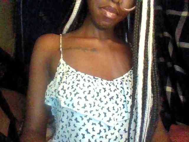TipQueen webcam