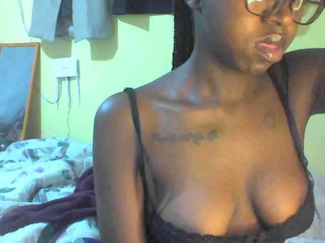 TipQueen webcam