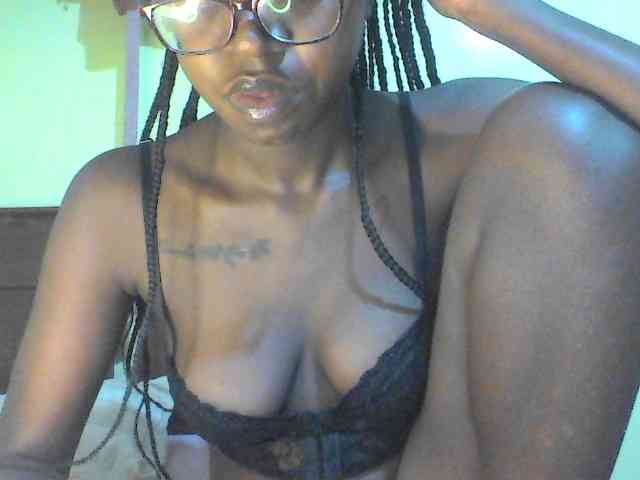 TipQueen webcam