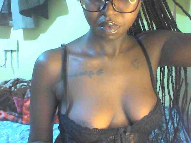 TipQueen webcam