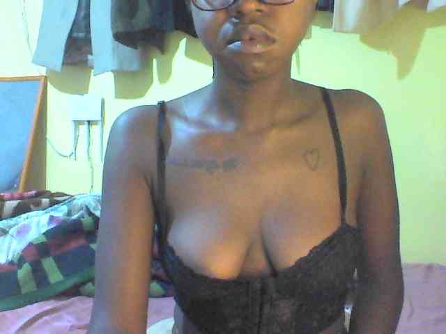 TipQueen webcam