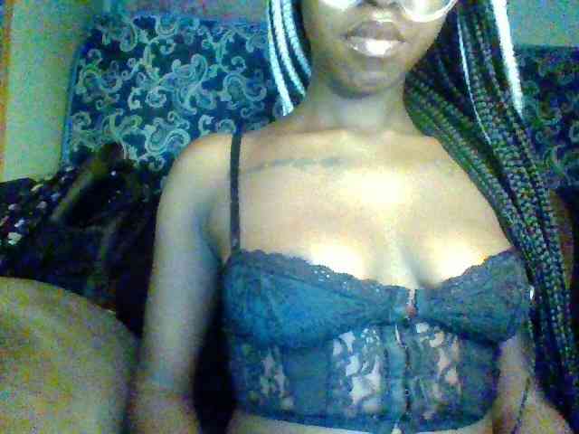 TipQueen webcam