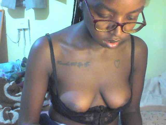 TipQueen webcam