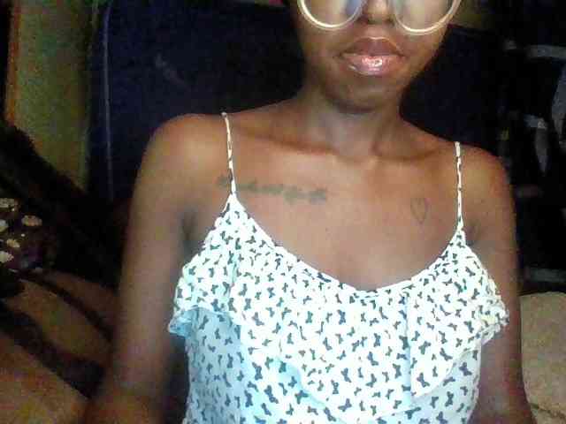 TipQueen webcam