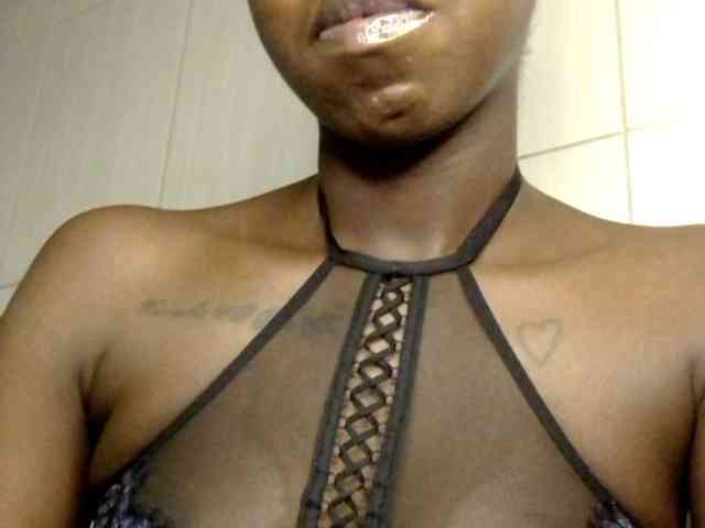 Ebonymuse webcam