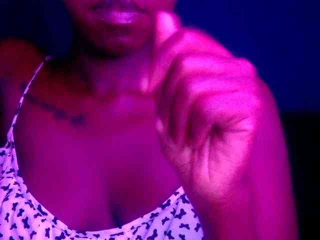 Ebonymuse webcam