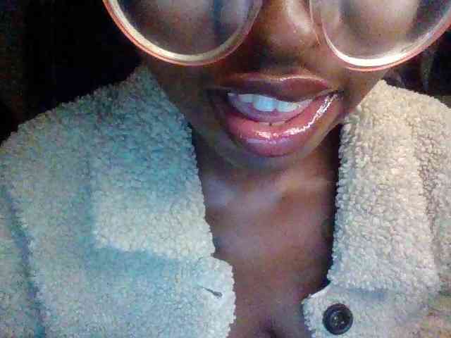 TipQueen webcam