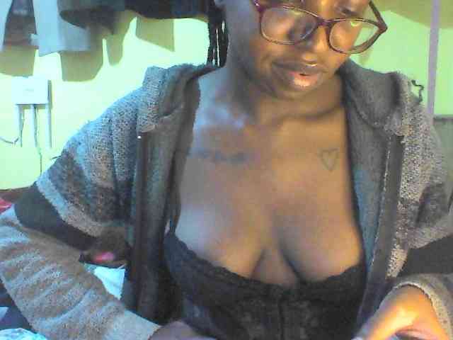 TipQueen webcam
