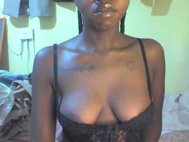 TipQueen webcam