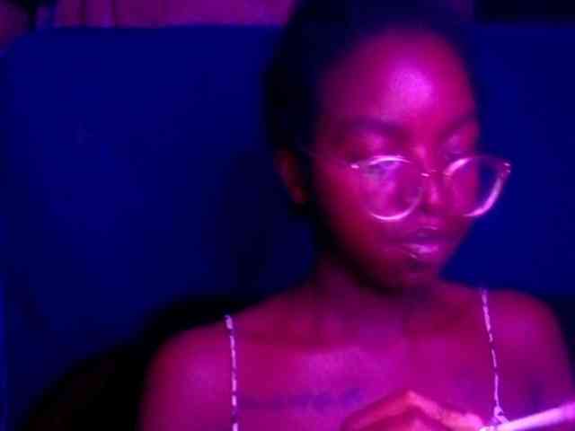Ebonymuse webcam