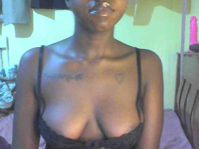 TipQueen webcam