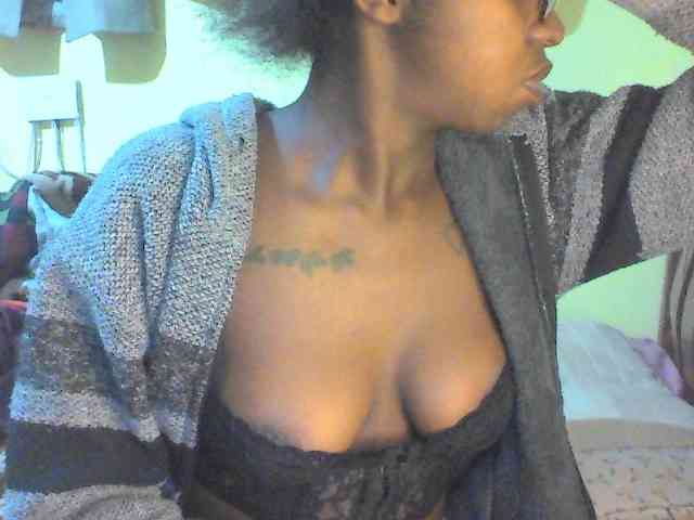 TipQueen webcam