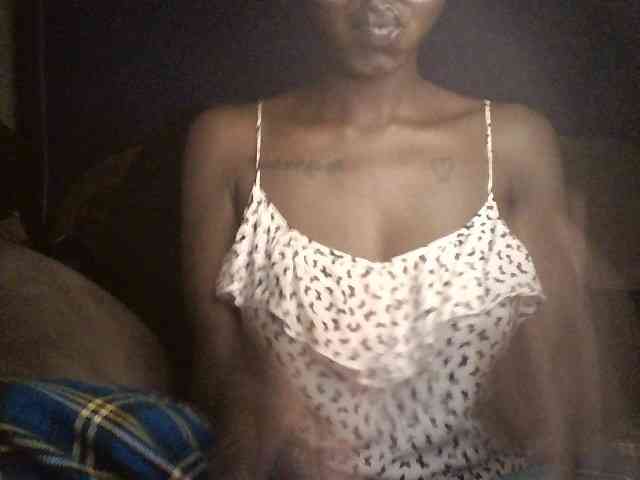 Ebonymuse webcam