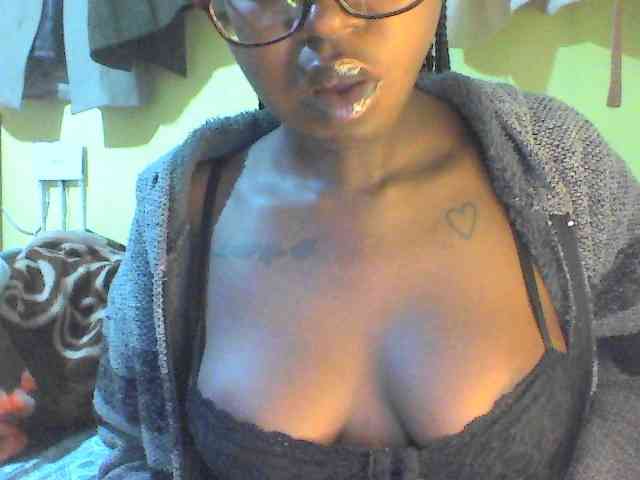 TipQueen webcam