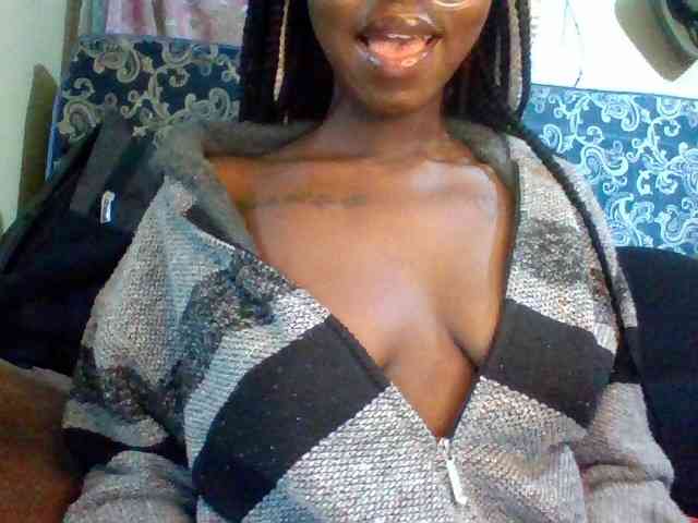 TipQueen webcam