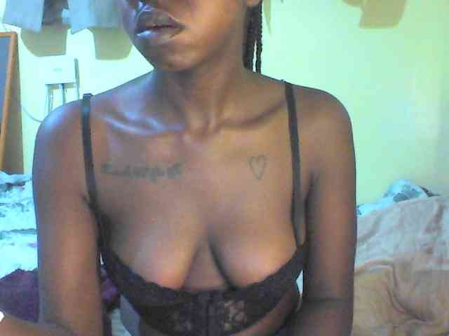TipQueen webcam
