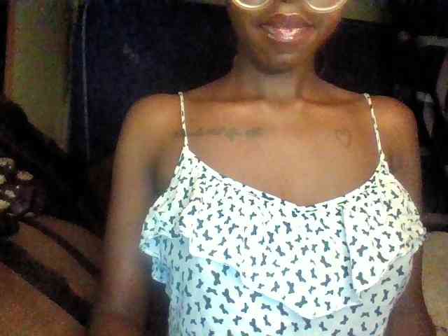 TipQueen webcam