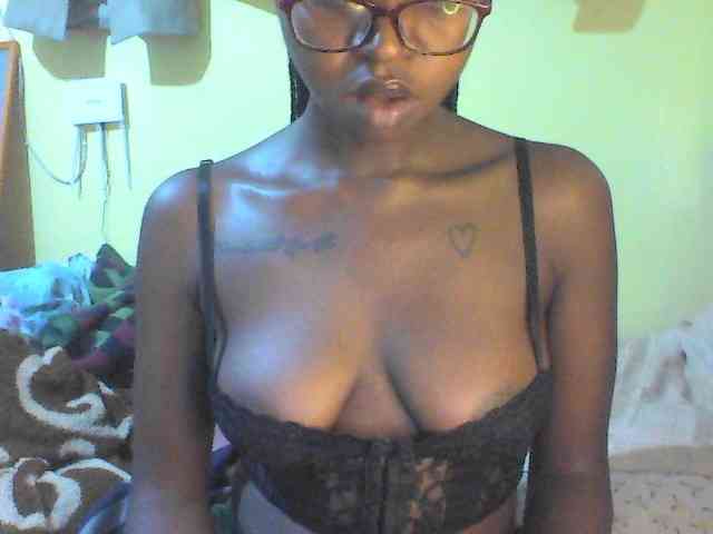 TipQueen webcam