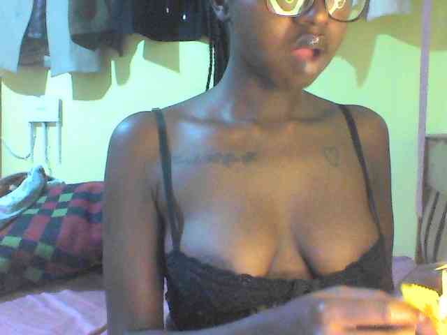 TipQueen webcam