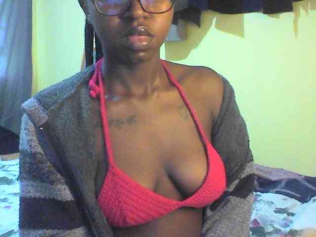TipQueen webcam