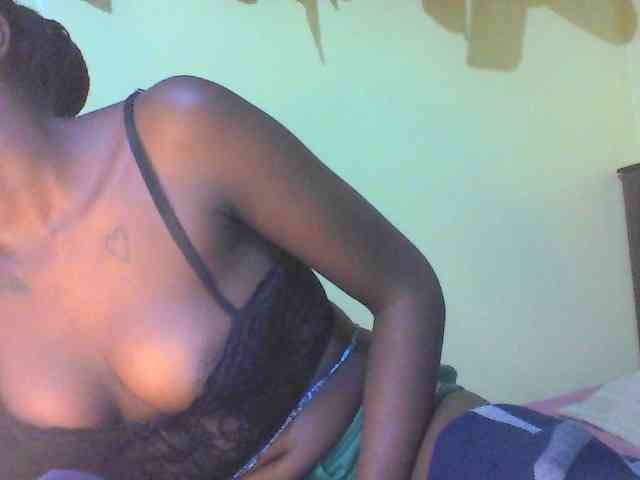 TipQueen webcam
