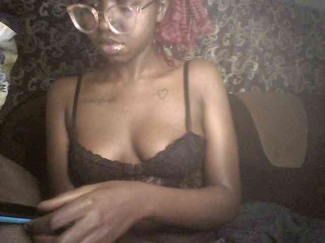Ebonymuse webcam
