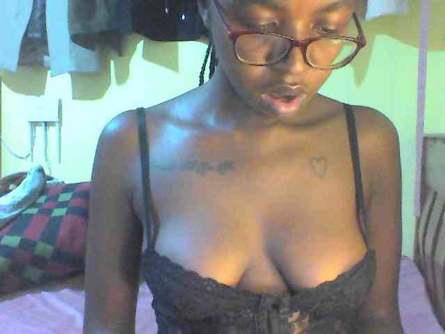 TipQueen webcam