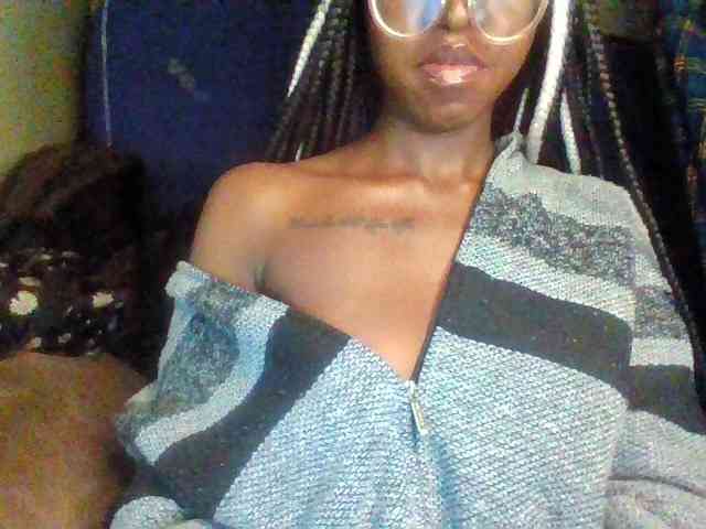 TipQueen webcam