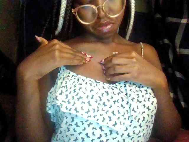 TipQueen webcam