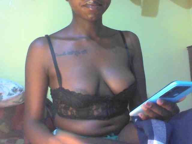 TipQueen webcam