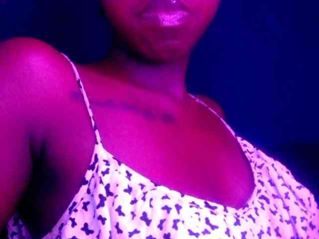 Ebonymuse webcam