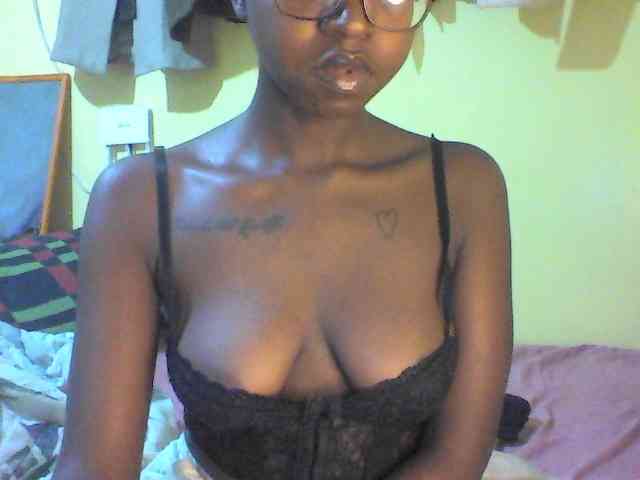 TipQueen webcam