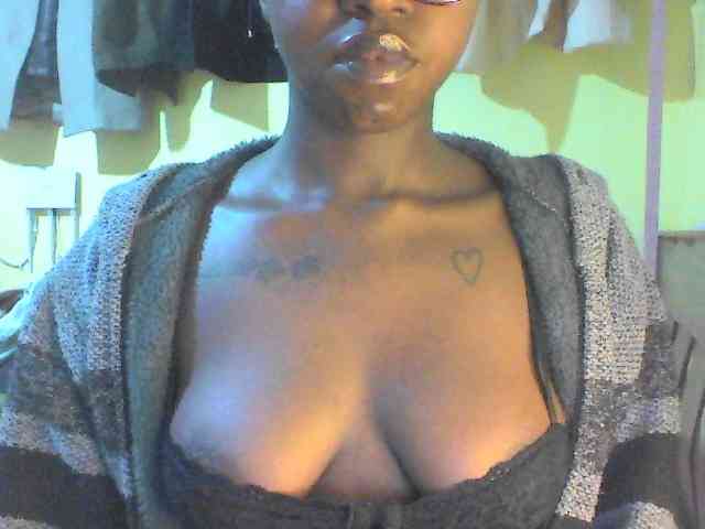 TipQueen webcam