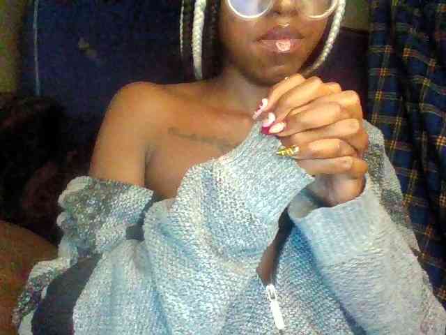 TipQueen webcam