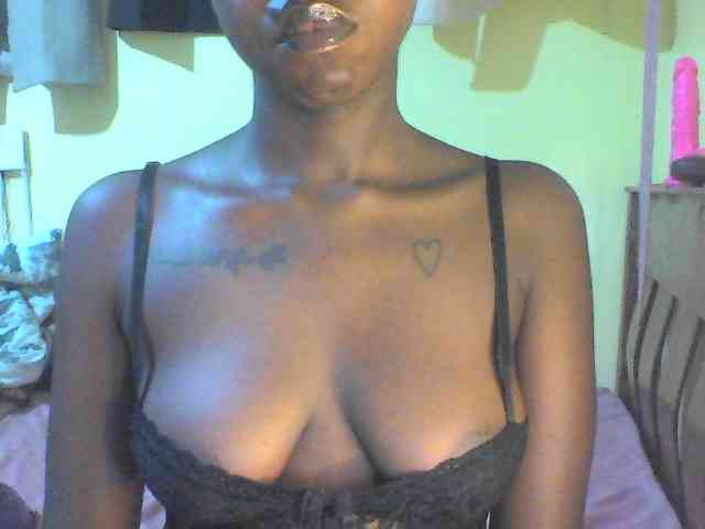 TipQueen webcam