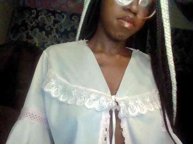 TipQueen webcam