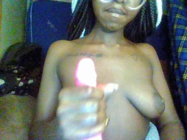 TipQueen webcam