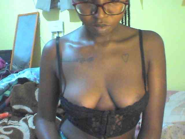 TipQueen webcam