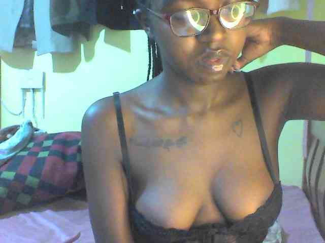 TipQueen webcam