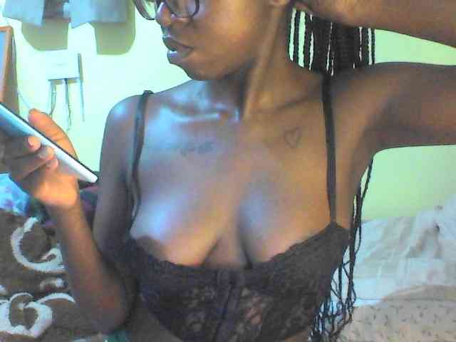 TipQueen webcam