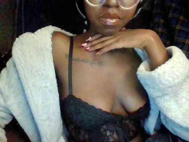 TipQueen webcam