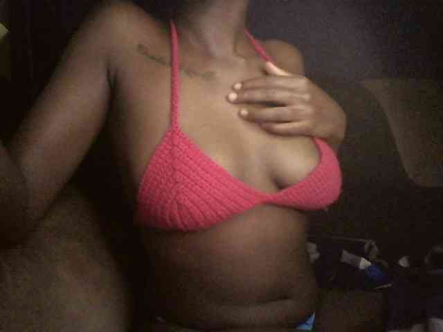 Ebonymuse webcam