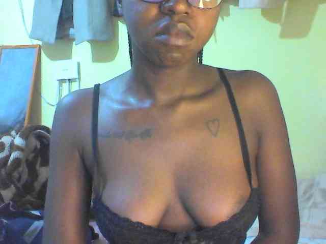 TipQueen webcam