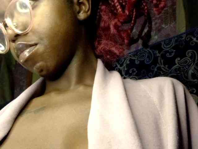 Ebonymuse webcam
