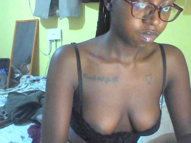 TipQueen webcam