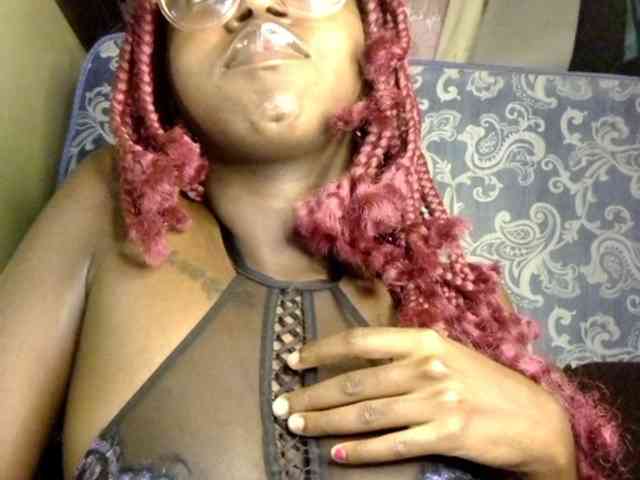 Ebonymuse webcam