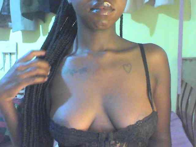TipQueen webcam