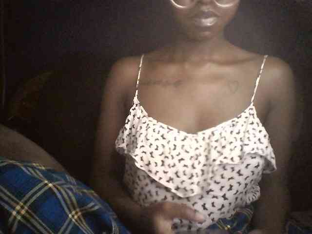 Ebonymuse webcam